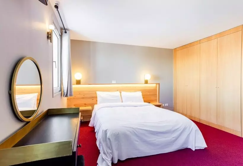 ホテル Hôtel Turan