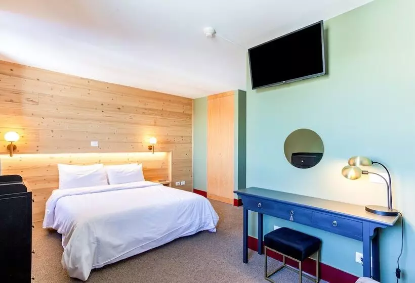 ホテル Hôtel Turan