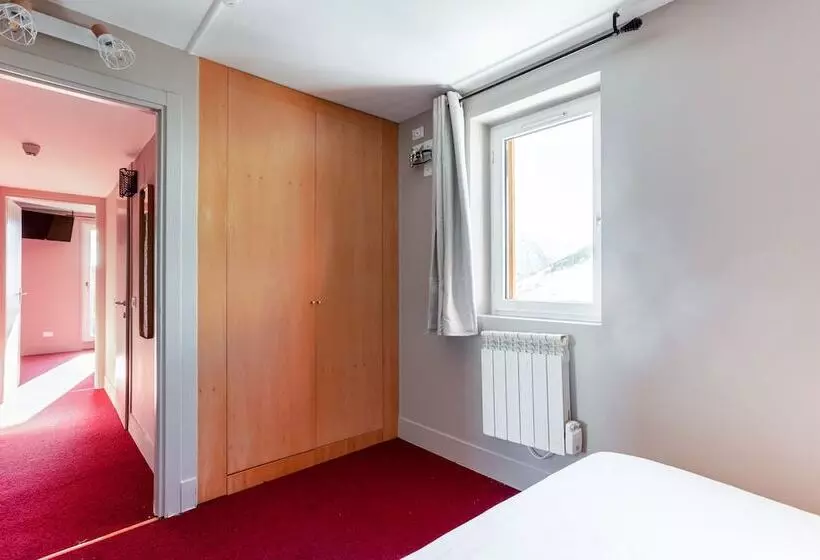 ホテル Hôtel Turan