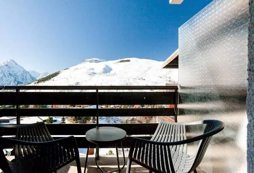 ホテル Hôtel Turan