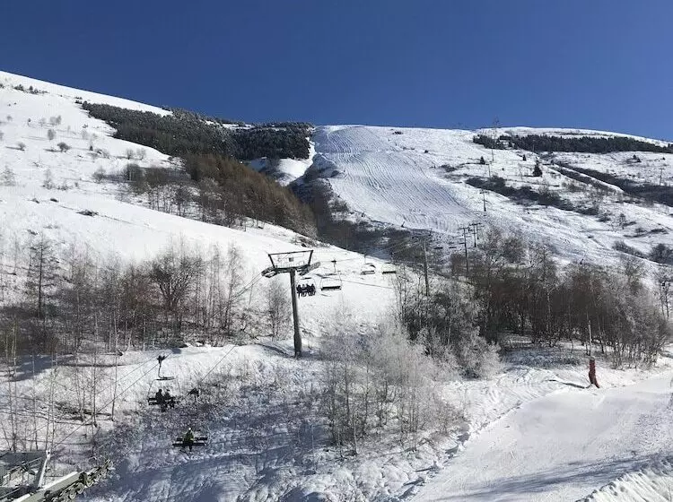 ホテル Hôtel Turan