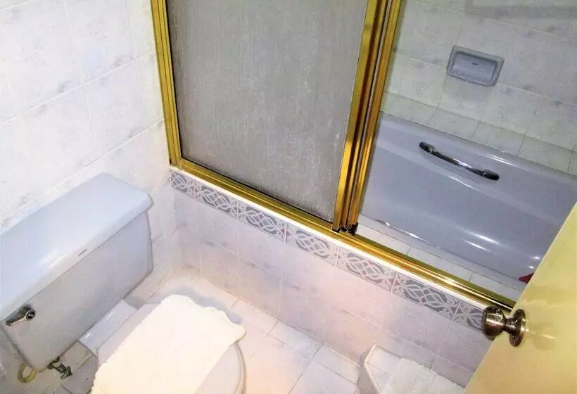 Отель Maxandrea