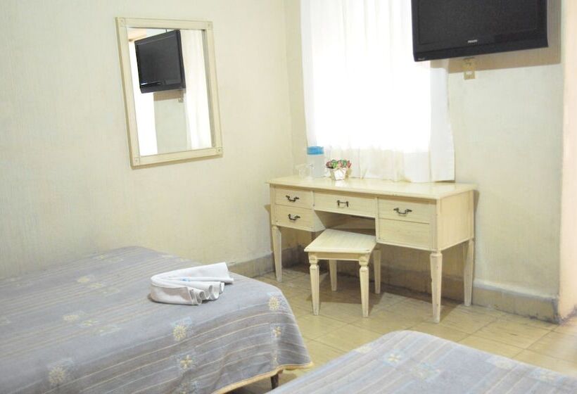 هتل Metropolitan I