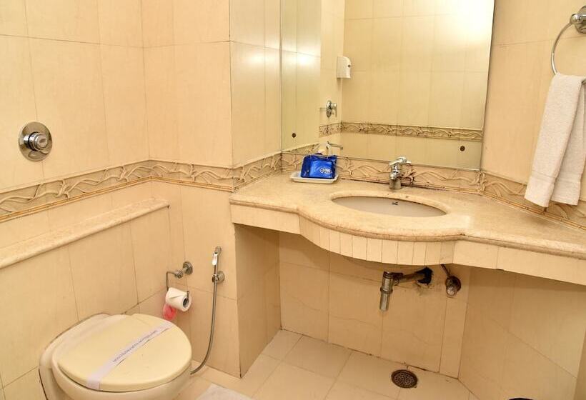 酒店 Oyo Premium Sector 43 B