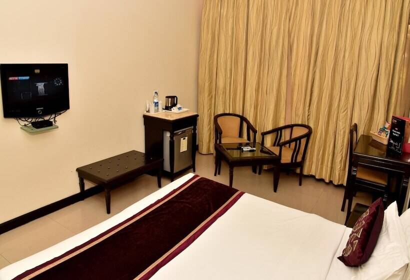 酒店 Oyo Premium Sector 43 B