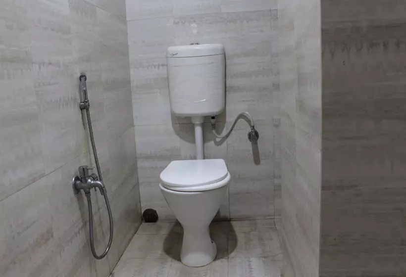 Hotel Oyo Rooms Old Station Road