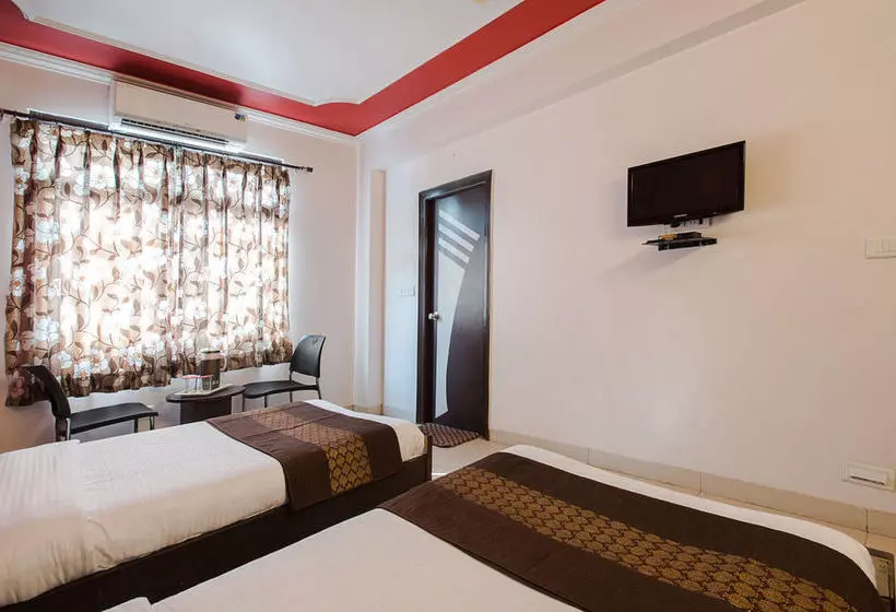 هتل Oyo Rooms Sindhi Camp Metro Station 2