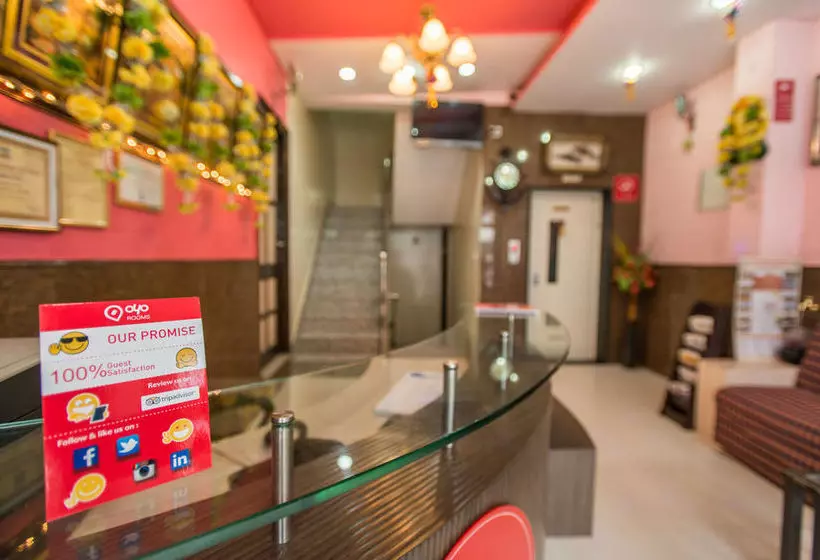 هتل Oyo Rooms Sindhi Camp Metro Station 2