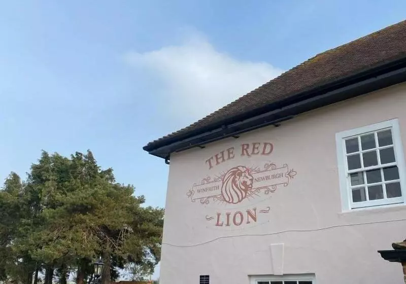 Hotelli The Red Lion