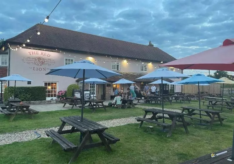 Hotelli The Red Lion