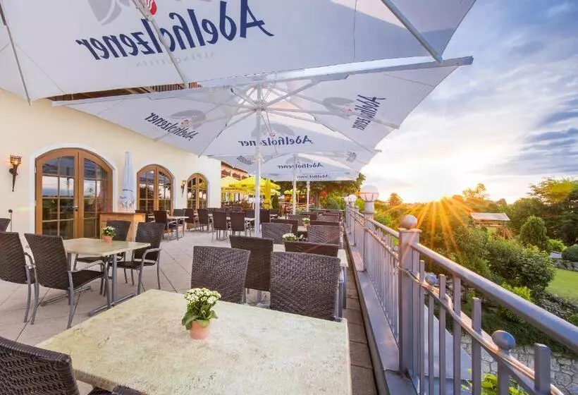 בית מלון כפרי Und Landgasthof Altwirt