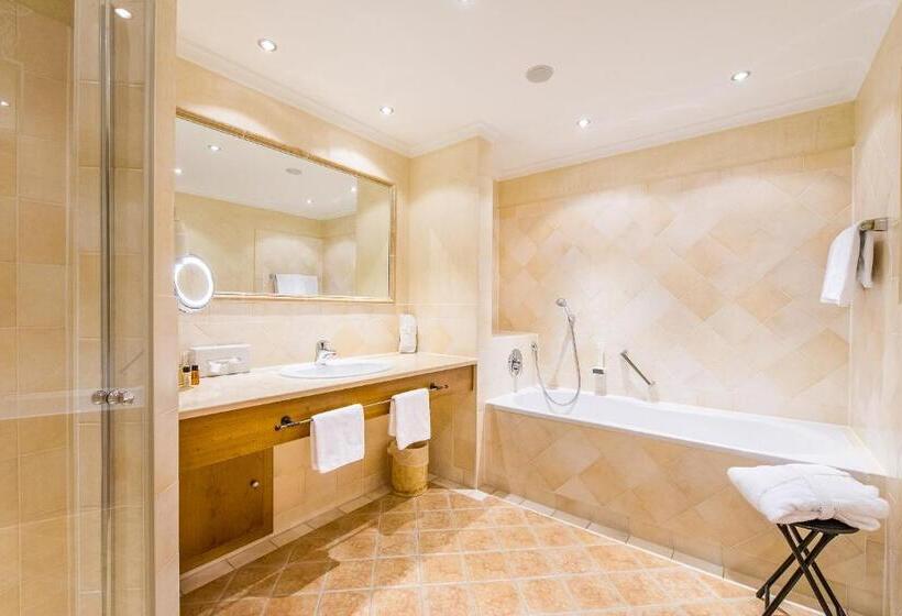 Hotel Und Landgasthof Altwirt