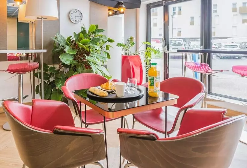 Hotell Zola 45 Bezons La Defense