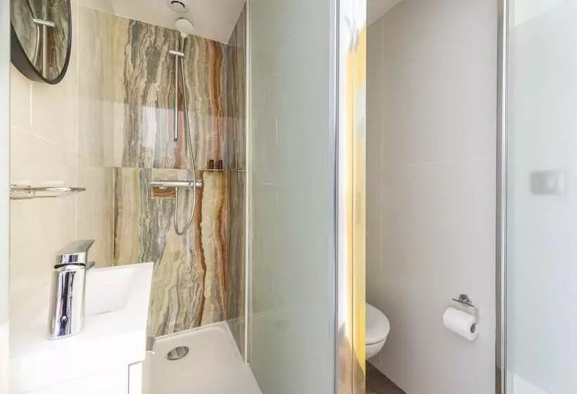 Hotel Zola 45 Bezons La Defense