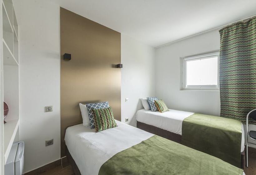 هتل Zola 45 Bezons La Defense