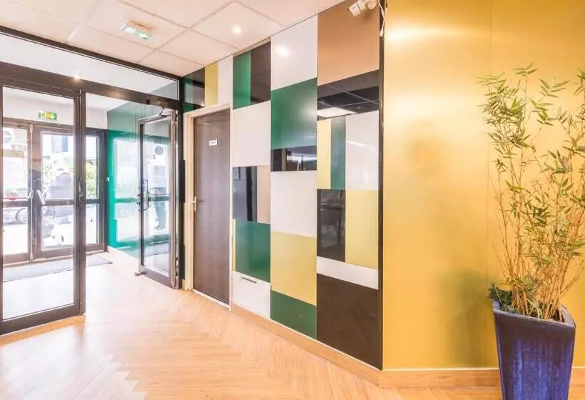 Hotel Zola 45 Bezons La Defense
