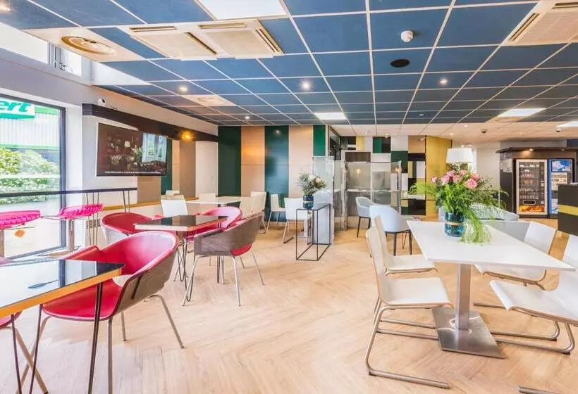 Hotel Zola 45 Bezons La Defense