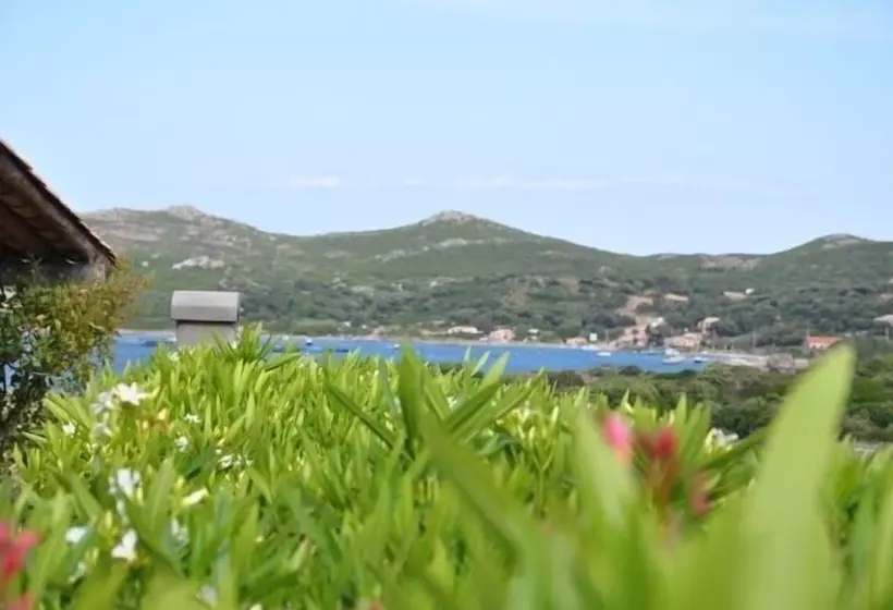 Residenssi Résidence Maora Village