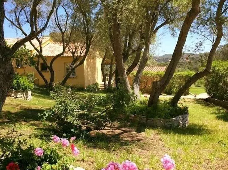 Residenssi Résidence Maora Village