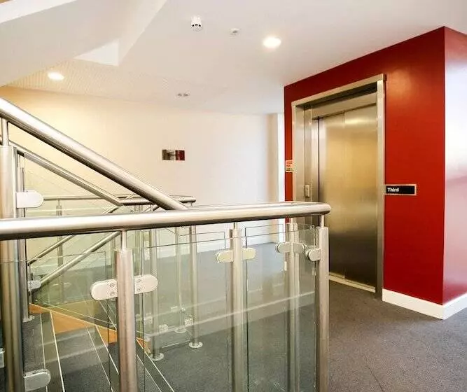 Fenwick Chambers   By Week2week