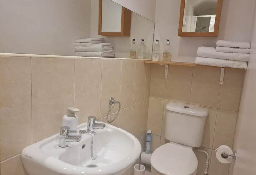 צימר Endeavour House