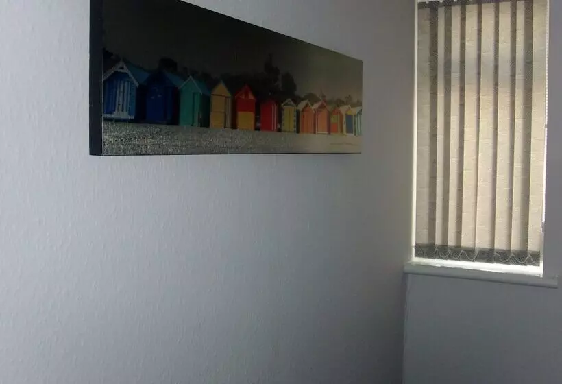 Glentworth Holiday Apartments