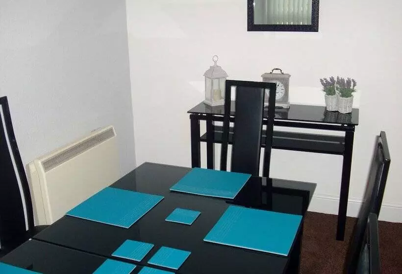 Glentworth Holiday Apartments