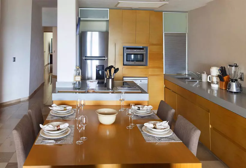 Ocean View Apartments By Homing Bird