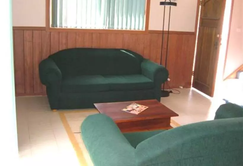 Отель Beachs 'n Greens