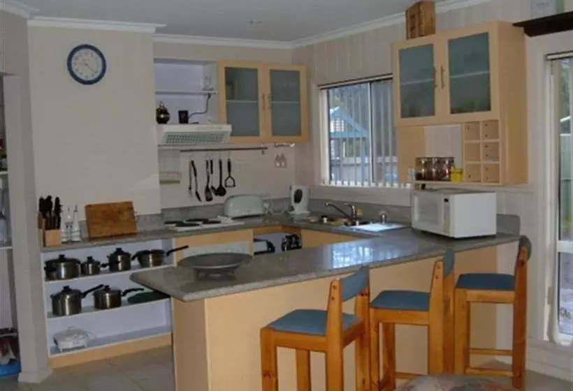 Отель Beachs 'n Greens