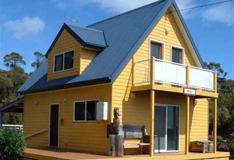 Отель Beachs 'n Greens