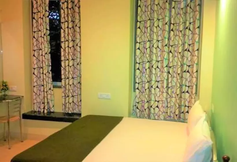 Hotel Blue Bird Colaba