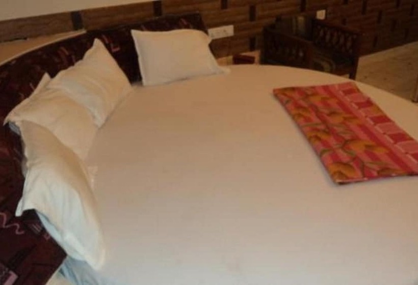 Hotel Blue Bird Colaba