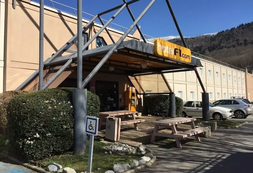 F1 Annemasse Hotel Renove