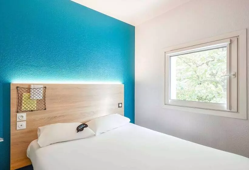 F1 Annemasse Hotel Renove