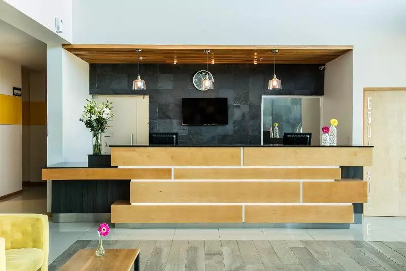 هتل Mision Express Durango