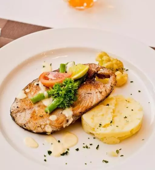 Ocean Edge Suites & Hotel Colombo