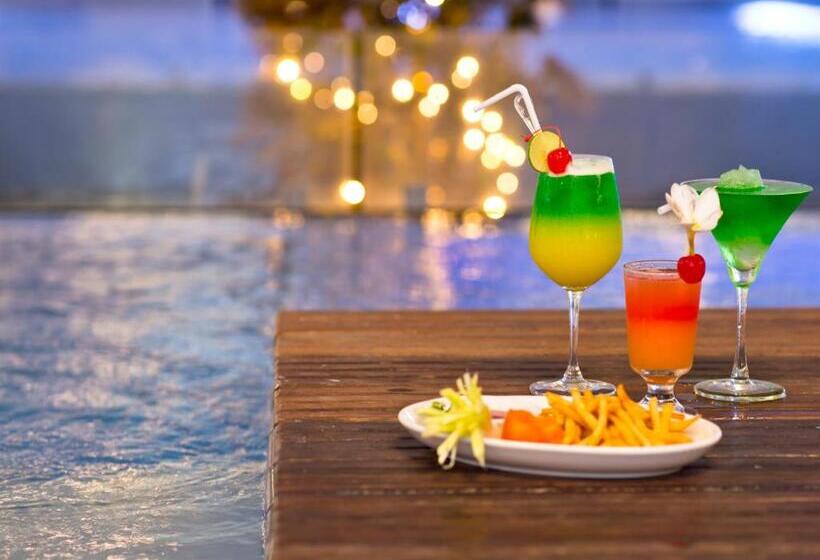 Ocean Edge Suites & Hotel Colombo