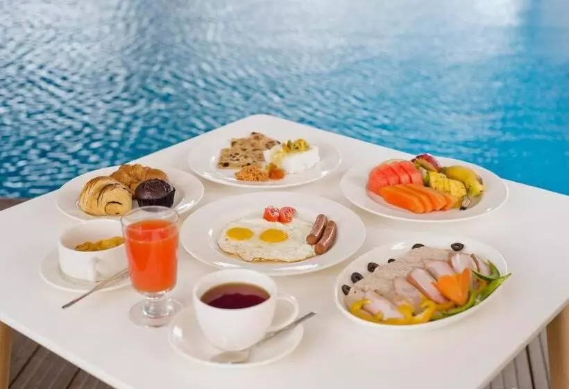 Ocean Edge Suites & Hotel Colombo