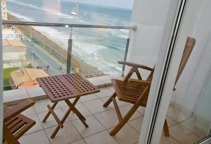 Ocean Edge Suites & Hotel Colombo