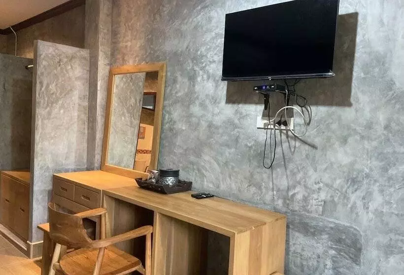 هتل Araya Boutique