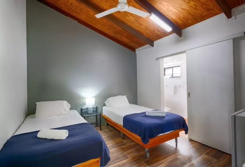 Отель Pks Jungle Village