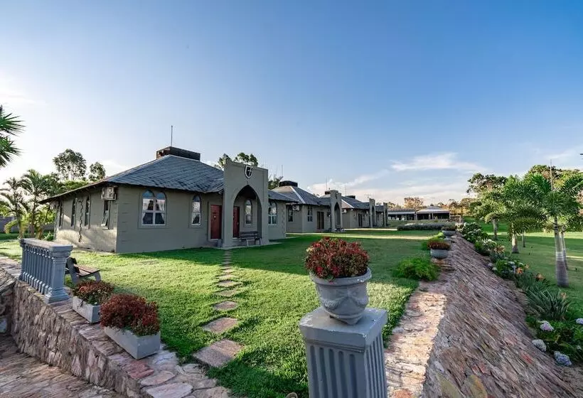 Hotel Pousada Camelot Inn