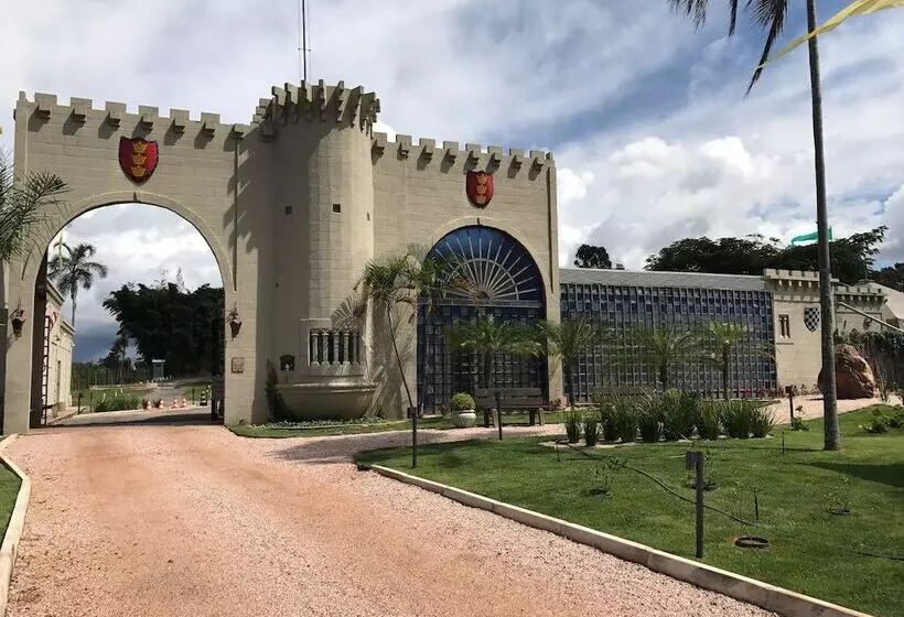 Hotel Pousada Camelot Inn