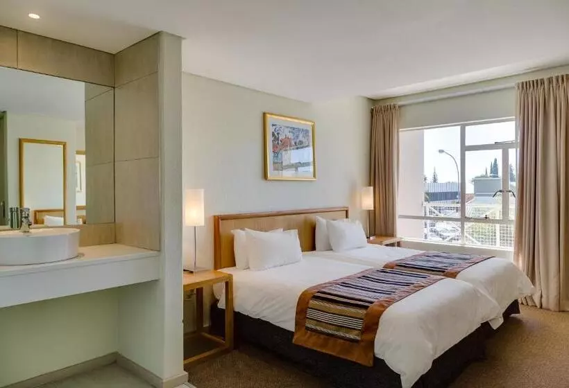 هتل River City Inn