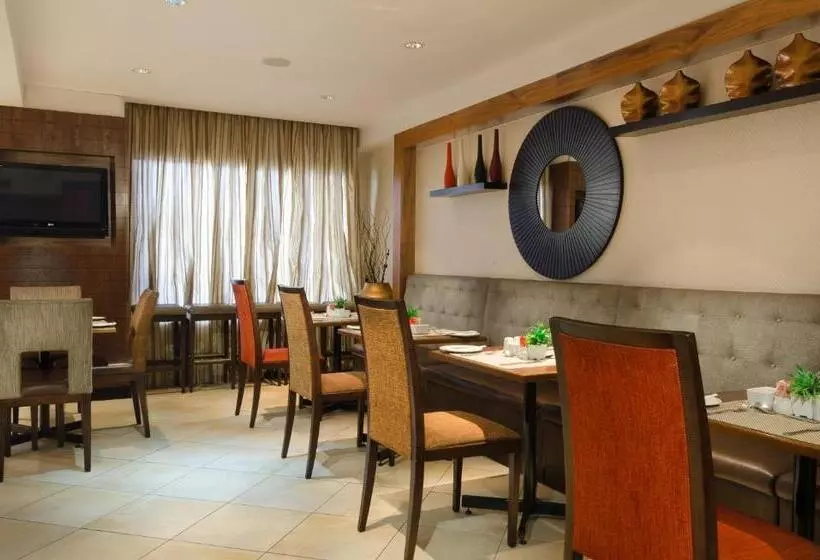 هتل River City Inn