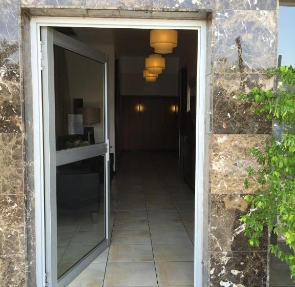 酒店 River City Inn