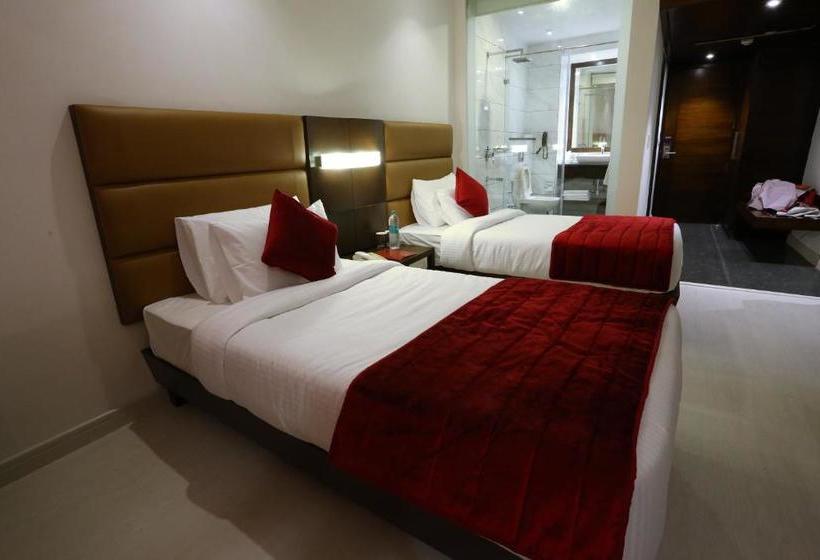 Отель Sunbeam Premium