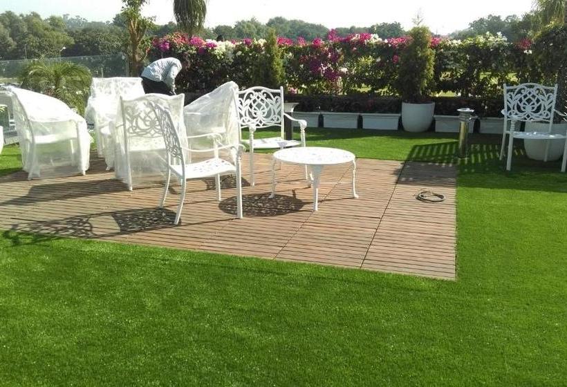 Отель Sunbeam Premium