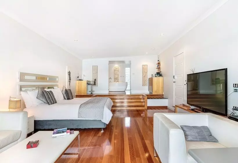 Отель The Madsen Boutique